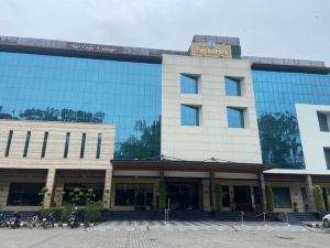 Hotel the Shaurya