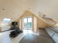 Goldsands II 402 Top Floor with Parking - バルコニー