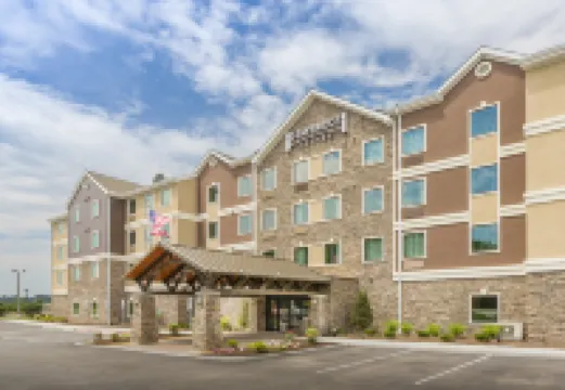 Staybridge Suites CANTON by IHG Hotel di Plain Township