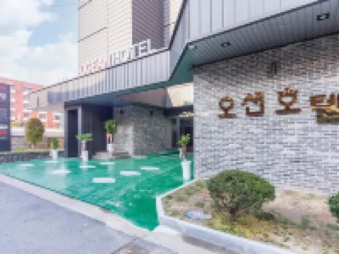 Gwangju Yongbong-Dong Yaja Gwangju Yongbong Branch Hotels near Gwangju History & Folk Museum