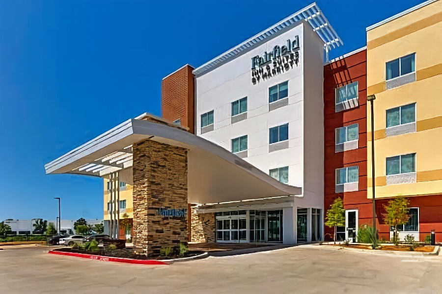 Fairfield Inn & Suites by Marriott Dallas Love Field