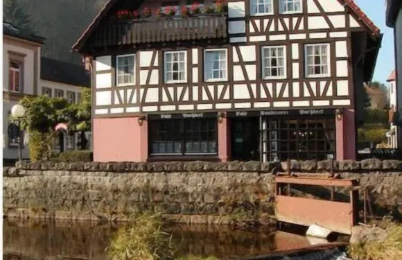 祖爾阿爾滕布魯科克酒店