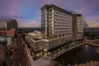 Luminary Hotel & Co., Autograph Collection Hotels in Fort Myers