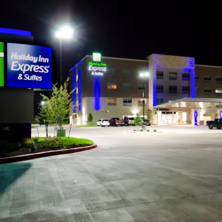 Holiday Inn Express & Suites TAYLOR by IHG