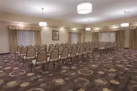 La Quinta Inn & Suites by Wyndham Albuquerque Midtown - 2つ星