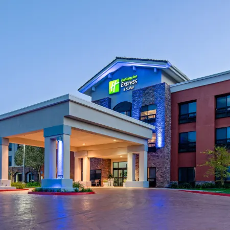 Holiday Inn Express & Suites ATASCADERO by IHG