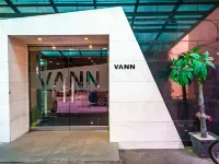 Shincheon Ban Hotel dekat Perpustakaan Starfield