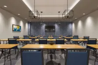 La Quinta Inn & Suites by Wyndham Littleton/Red Rocks Hotels in Ken Caryl
