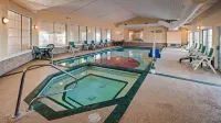 Apple Tree Inn, SureStay Collection by Best Western - Bathtub