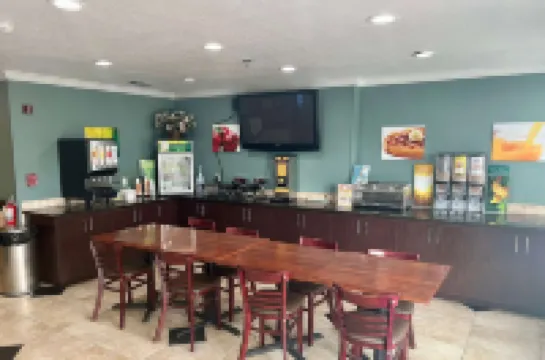 Baymont by Wyndham Willow Park Hotels in Willow Park