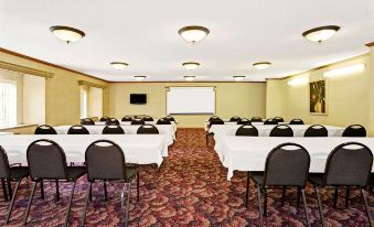 Microtel Inn & Suites by Wyndham Florence/Cincinnati Airport