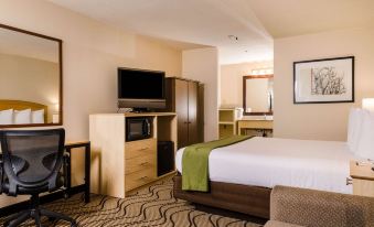 Quality Inn & Suites Lathrop