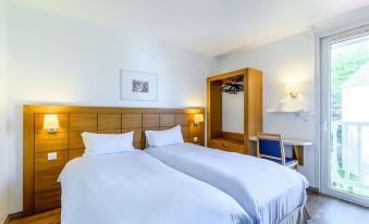 Hotel Strasbourg - Montagne Verte & Restaurant Louisiane
