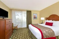 Ramada by Wyndham Santa Barbara - موقف سيارات