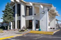Motel 6 Madras, or
