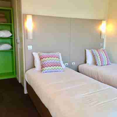 Hôtel Restaurant CAMPANILE PLAISIR – Saint Quentin en Yvelines Rooms
