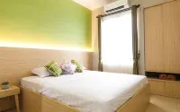 Azzahra Guest House Syariah Juanda Отели в г. Sedati