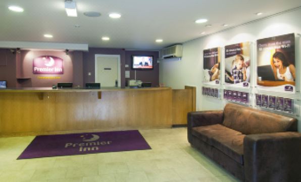 Premier Inn Leeds City Centre (Wellington Street)