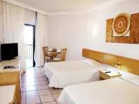 Catussaba Resort Hotel Hotels near Itapuã