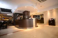 آب فيامونتي هوتل