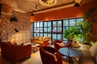 Room2 London Chiswick Hometel فنادق في هونسلو