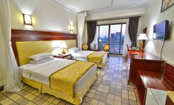 1. Hotel Af..