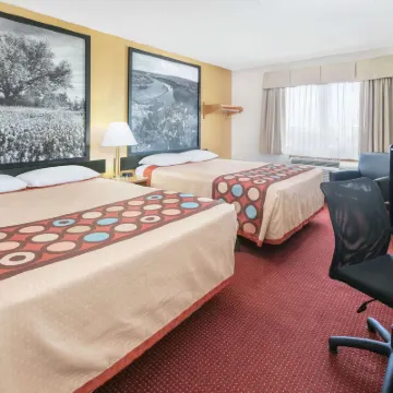 سوبر 8 باي ويندام جرابيفن/دي إف دبليو أيربورت نورث ويست Hotels near مطار دالاس فورت ورث الدولي، الصالة E