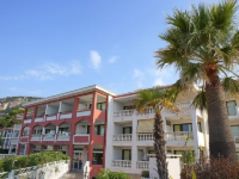 Résidence Pierre & Vacances l'Ange Gardien Hotels near Soneva