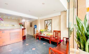 Duc Vuong 2 Hotel