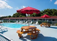 Economy Motel Inn and Suites Somers Point - Pools