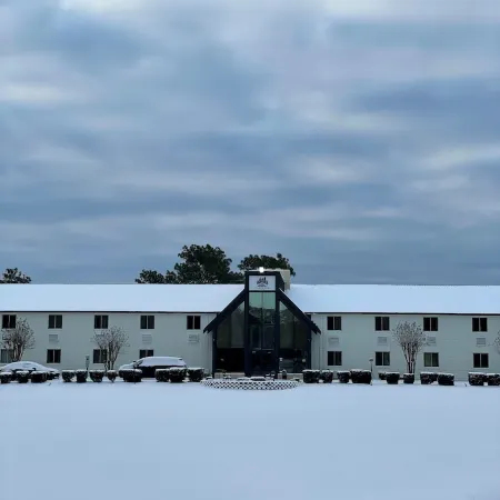Carolina Pine Inn Near Southern Pines-Pinehurst