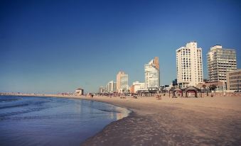 Brown Brut Seafront Hotel, a Member of Brown Hotels