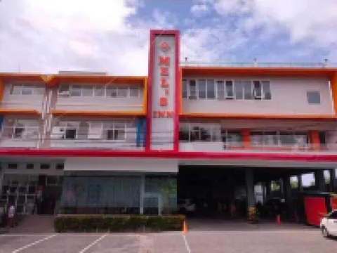 Mel's Inn Manado Hotels in Mapanget