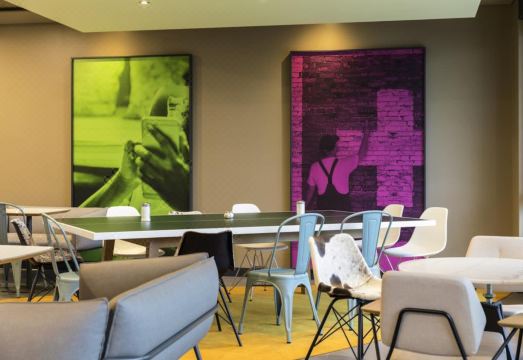 2. 이비스 취리히 ..