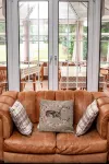 Trivelles Waterhall Country Gatwick Hotel & Airport Parking - 4 tähden