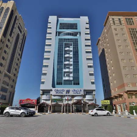 Grand PJ Hotel - Free Parking Отели рядом с достопримечательностью «Торговый центр Al Manar»