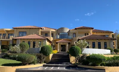 Bella Casa Guesthouse Hoteles cerca de Rage Room