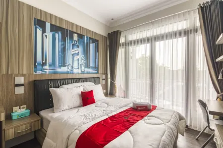 RedDoorz Plus Near Gembira Loka Zoo 2