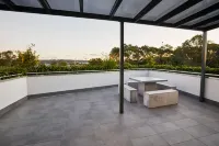 Nouveau on Young Hotels in Adamstown