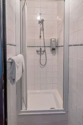 Premiere Classe Rouen Nord - Barentin Photos