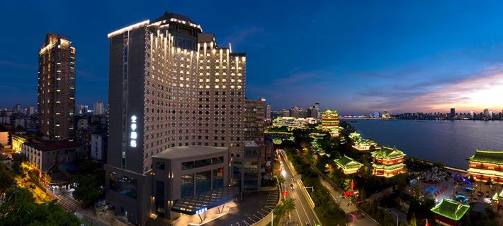 JI Hotel Nanchang Tengwang Pavilion River View Hotels in Наньчан
