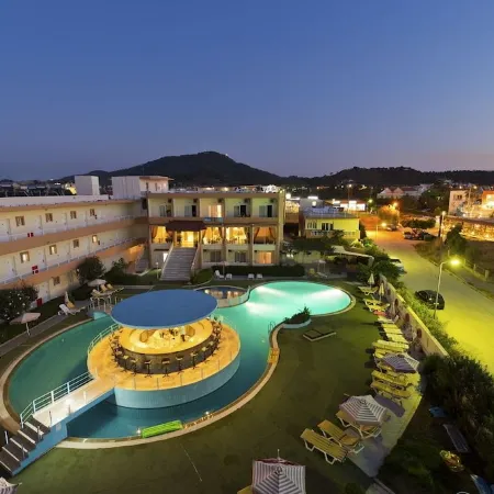 Bayside Hotel Katsaras
