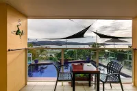 Sunlit Waters Studio Apartments Hotels in Airlie Beach
