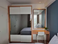 Apartment Mewah Landmark Residence 3BR 96qm Hoteles en Dungus Cariang