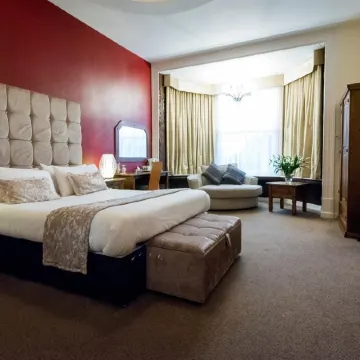 The Pearl Hotel