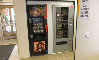 Premiere Classe Niort Est - Chauray
