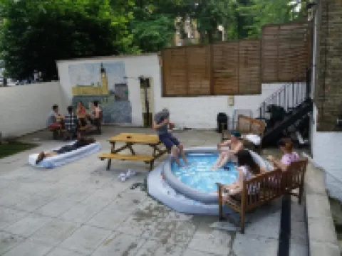 Saint James Backpackers