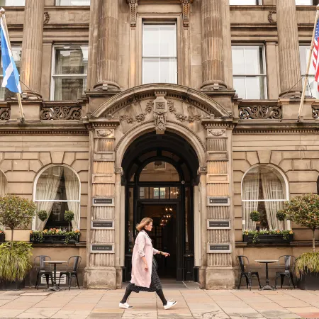 InterContinental Hotels EDINBURGH THE GEORGE by IHG Отели рядом с достопримечательностью «Ройал Майл»