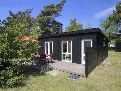 "Evert" - 250m from the Sea - Parkering