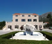 Apartments Azzurro Hotels in Komolac